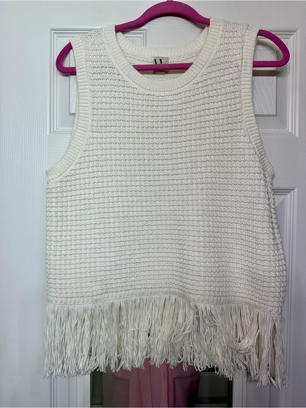 Worthington Sleeveless Sweater Fringe Knit Top in Polar Bear color NWT
